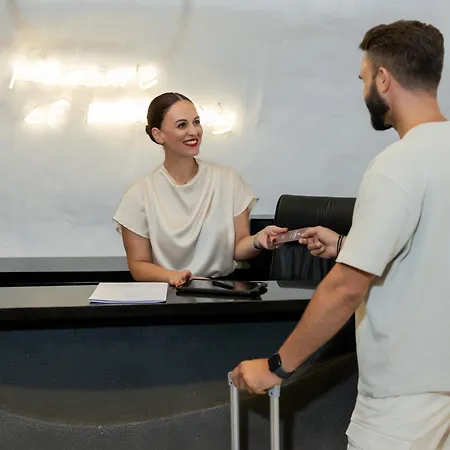 Отель Elisabeth Boutique 4*